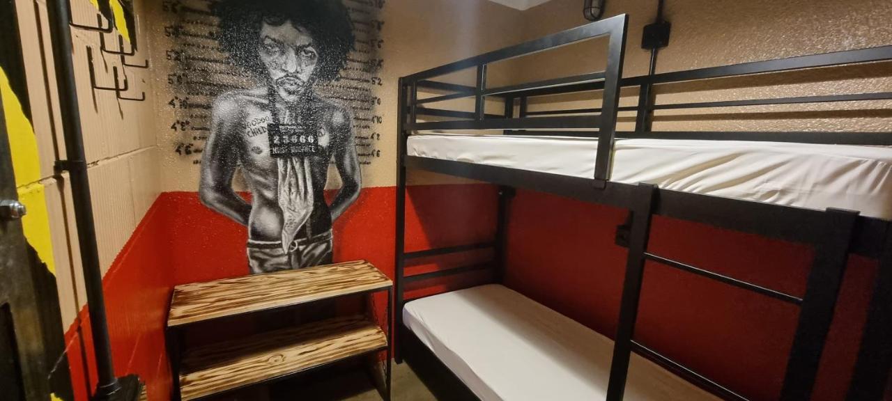 Hostel Prison Київ Екстер'єр фото